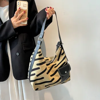 Kadın Bel Çantaları Büyük Kapasiteli Rahat Alışveriş okul çantası Moda kol çantası Çanta Zebra şerit Tuval Çanta