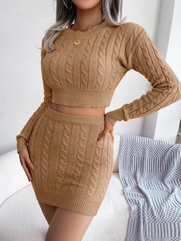 Moda Büküm Örme Kazak Etek 2 Parça Set Kadın Takım Elbise 2022 Katı Kısa Üst + Elastik Bel Seksi Mini Etek setleri Sıcak Takım Elbise
